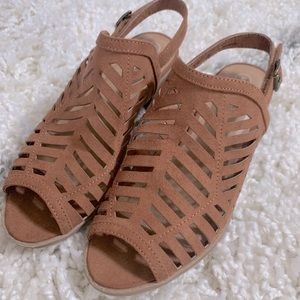 Cat & Jack Sandals with Heel